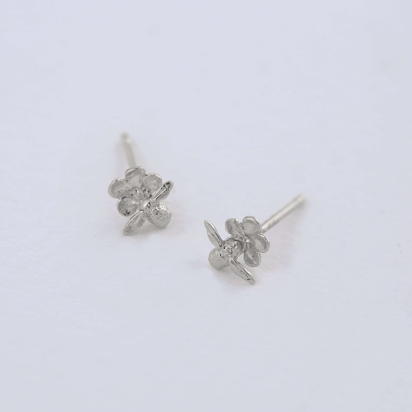Alex Monroe Silver Forget Me Not Stud Earrings with Itsy Bitsy Bee