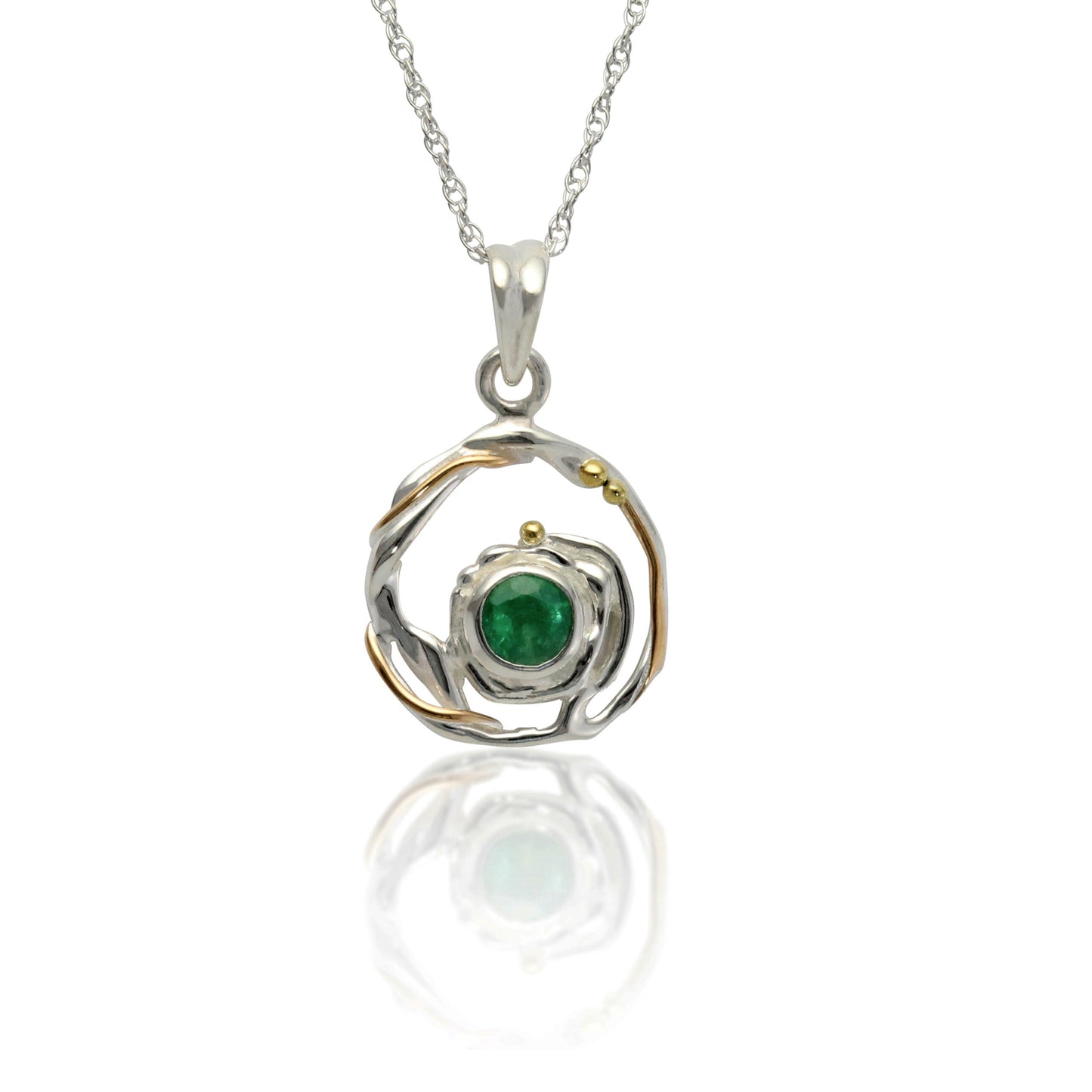 Sterling Silver Set With Cut Round Green emerald with Gold & Brass detail on a 18inch Silver Town